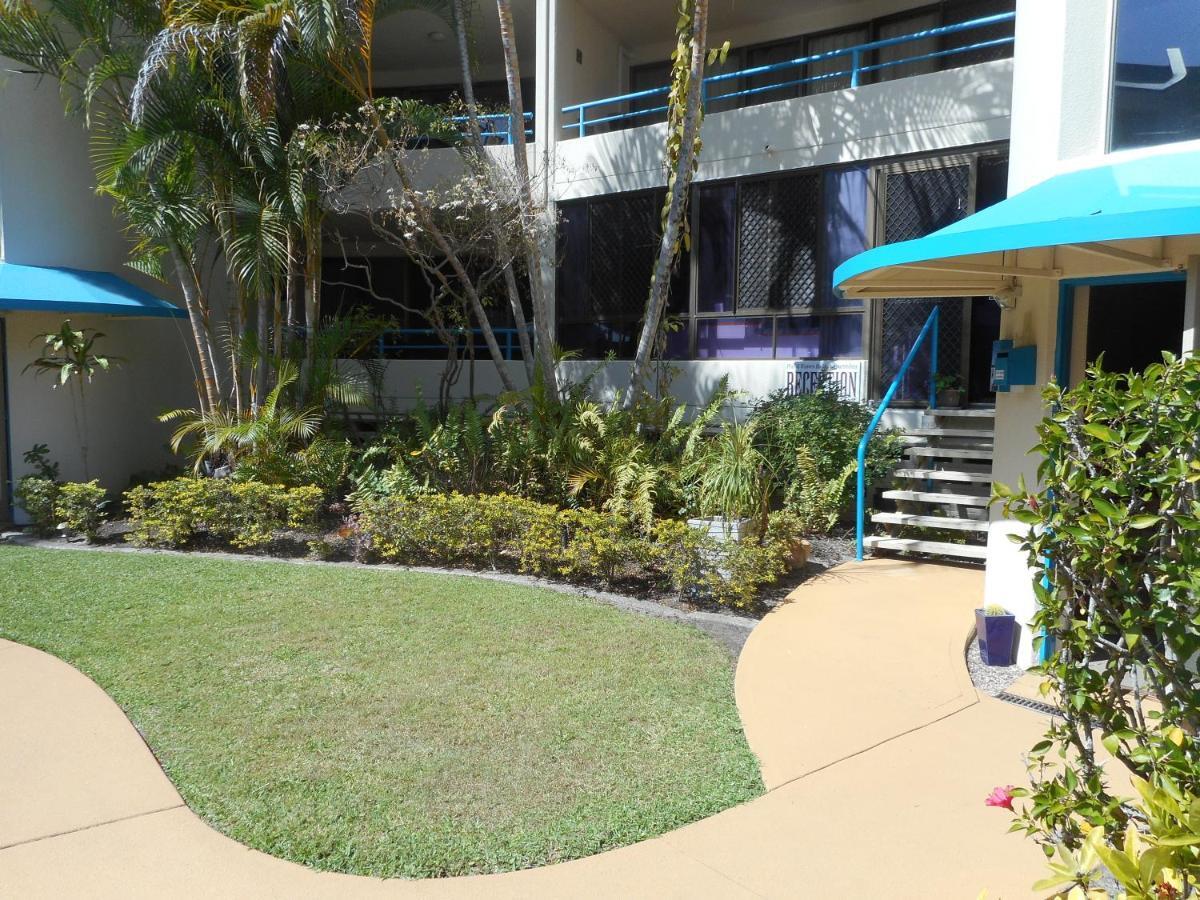 Placid Waters Holiday Apartments Bongaree Exterior photo